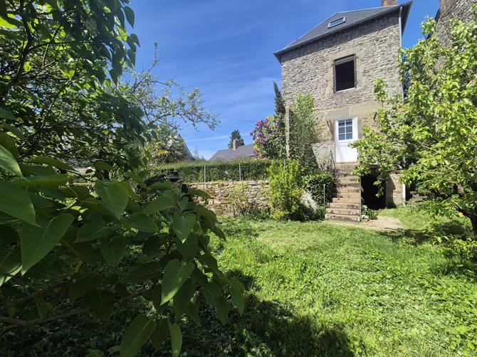 Jolie maison de bourg secteur Bais