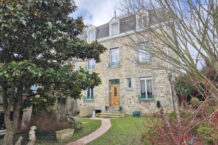 Maison bourgeoise proche Bagnoles de L'Orne