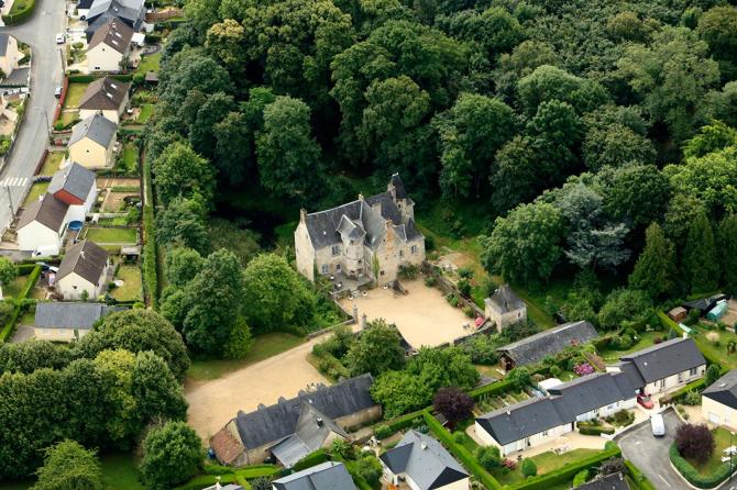 Manoir de 900 m² proche centre ville Laval