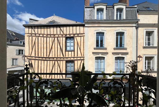 Appartement T2 - Balcon - LAVAL - Hyper Centre