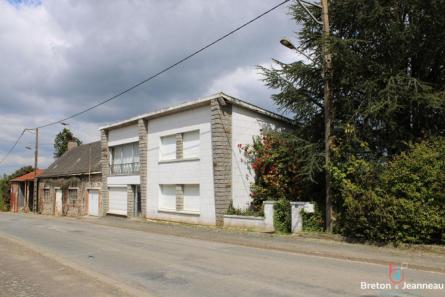 Fermette à rénover sur près de 10ha