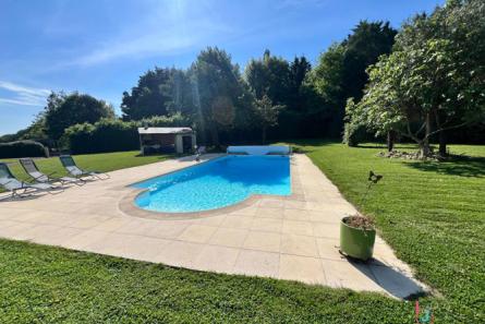 Propriété avec piscine secteur Laval SUD