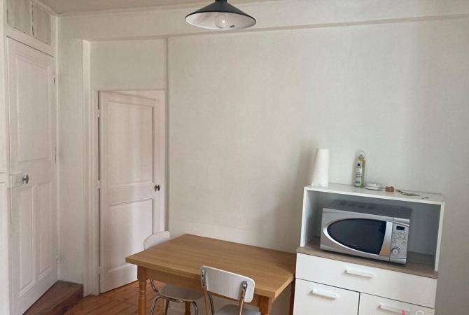 LAVAL Proche Pôle santé- Appartement T1