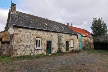 Propriété à L'Huisserie