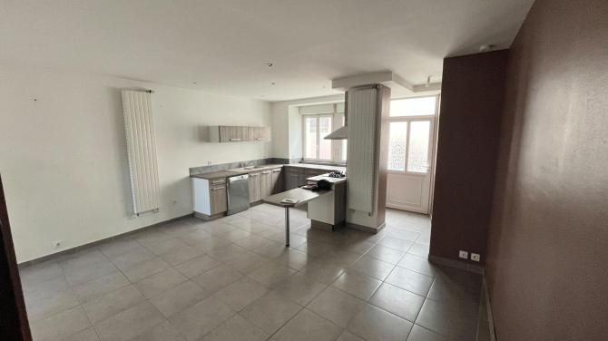 Maison de ville avec jardin à Laval