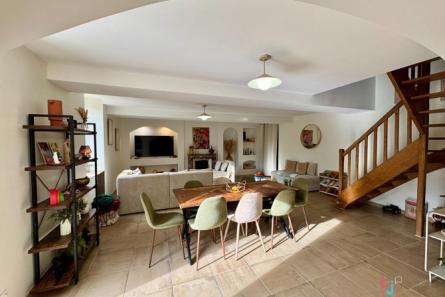 Jolie logère rénovée à Argentré