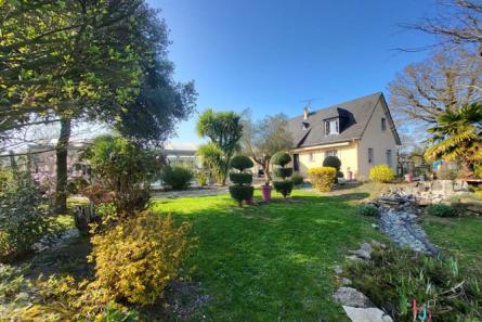 Propriété à Montsûrs