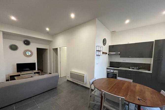 Appartement meublé T1bis - LAVAL Rive gauche