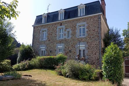 Ensemble immobilier centre-ville de Mayenne