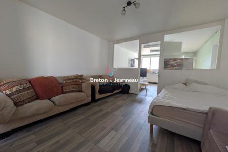 Maison à rénover à Evron