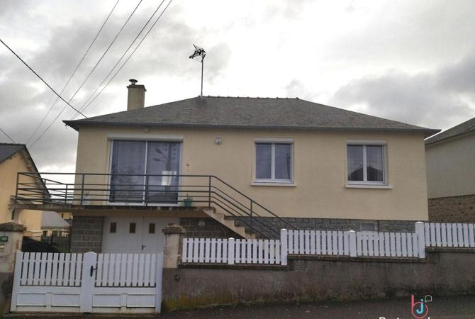 MAISON F3 à ST THOMAS DE COURCERIERS