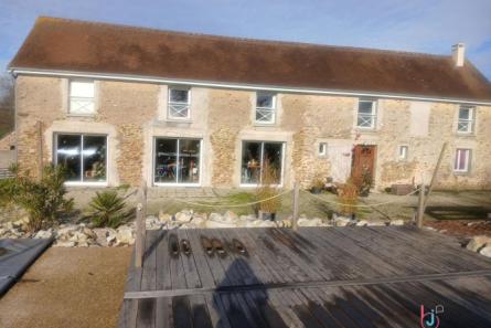 Maison rénovée à Rouessé Vassé
