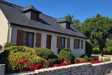 Maison située à 5 mn de LAVAL
