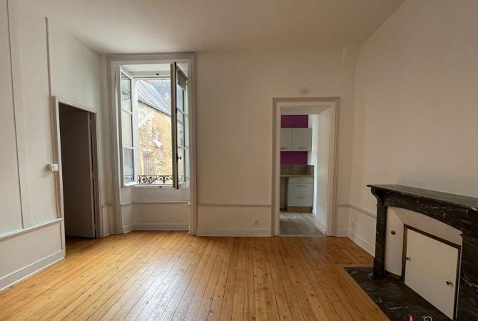 Appartement T2 -  Laval - Centre ville rive droite