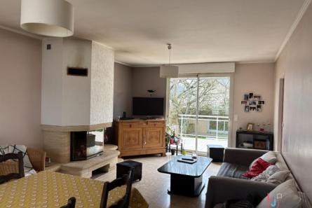 Maison Bonchamp Les Laval 6 pièce(s) 115 m2