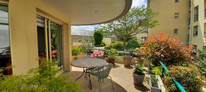 Appartement avec terrasse - Laval Rive Gauche