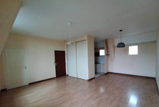 APPARTEMENT F3 à MAYENNE