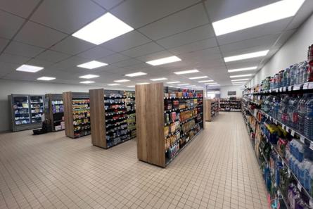 LOCAL COMMERCIAL 560 M²