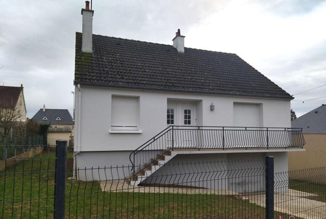 PAVILLON F4 à MAYENNE