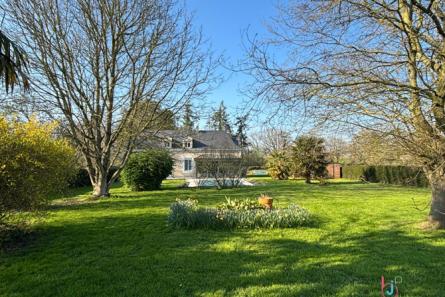 Maison d'architecte à l'Huisserie