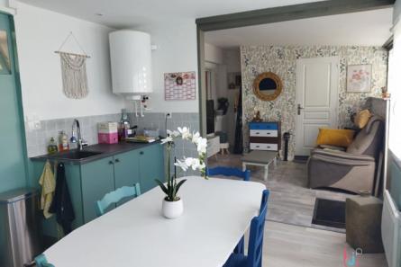 Single-storey house in Mayenne town centre