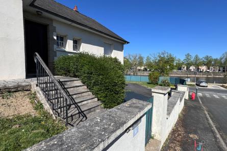 Maison à Laval- Bord de Mayenne- Rive droite