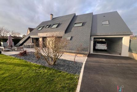 Maison Change Proche des commerces