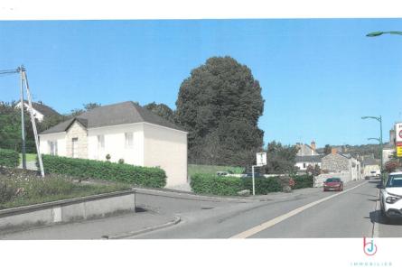 Terrain constructible de 2532 m² à Montsûrs