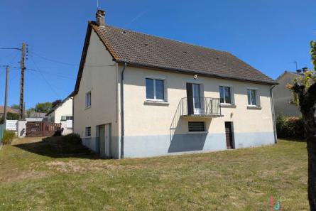 Maison rénovée à Sainte-Suzanne