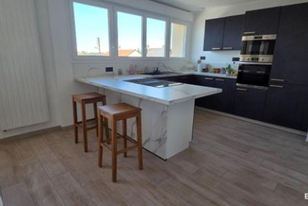 Maison entièrement rénovée à Saint-Berthevin