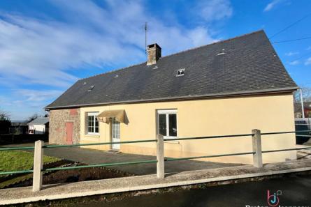 Maison à rénover à proximité de LASSAY-LES-CHÂTEAUX