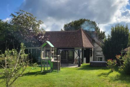 Charmante maison rénovée avec terrain, proche forêt et campagne
