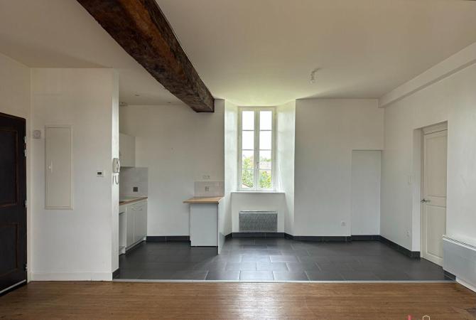 Appartement T3 - LE GENEST ST ISLE