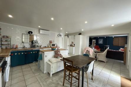 Maison de campagne à Neuvillette en Charnie