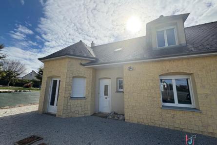 Maison de ville avec garage rive Gauche à Laval