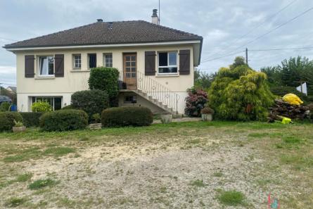 Ensemble immobilier à Ambrières-les-Vallées