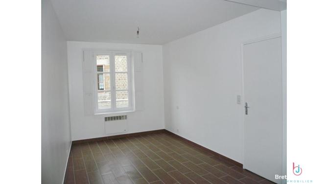 Appartement T2 - LASSAY LES CHATEAUX