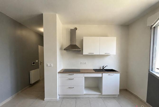 Studio - Laval - Rive Droite - Secteur Hilard