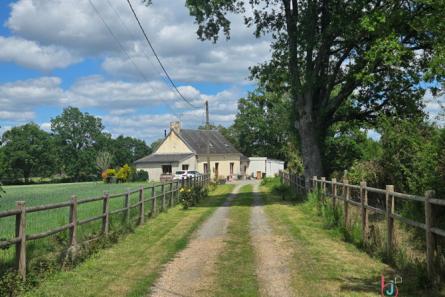 Maison en campagne de Parennes
