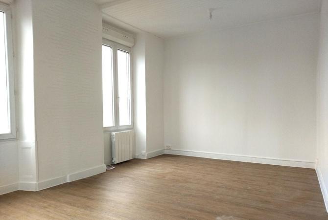 APPARTEMENT F2 à MAYENNE