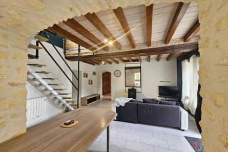 Maison en pierres à Saint-Siméon Passais Villages
