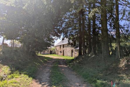 Longère à rénover 1,7 hectares secteur EVRON