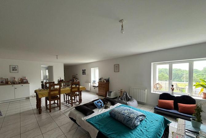 Appartement T5 - LOUVERNE